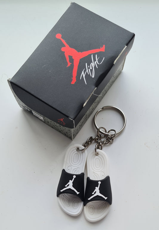 1 x Air Jordan Black/White MINI SLIDERS KEYRING WITH SHOE BOX