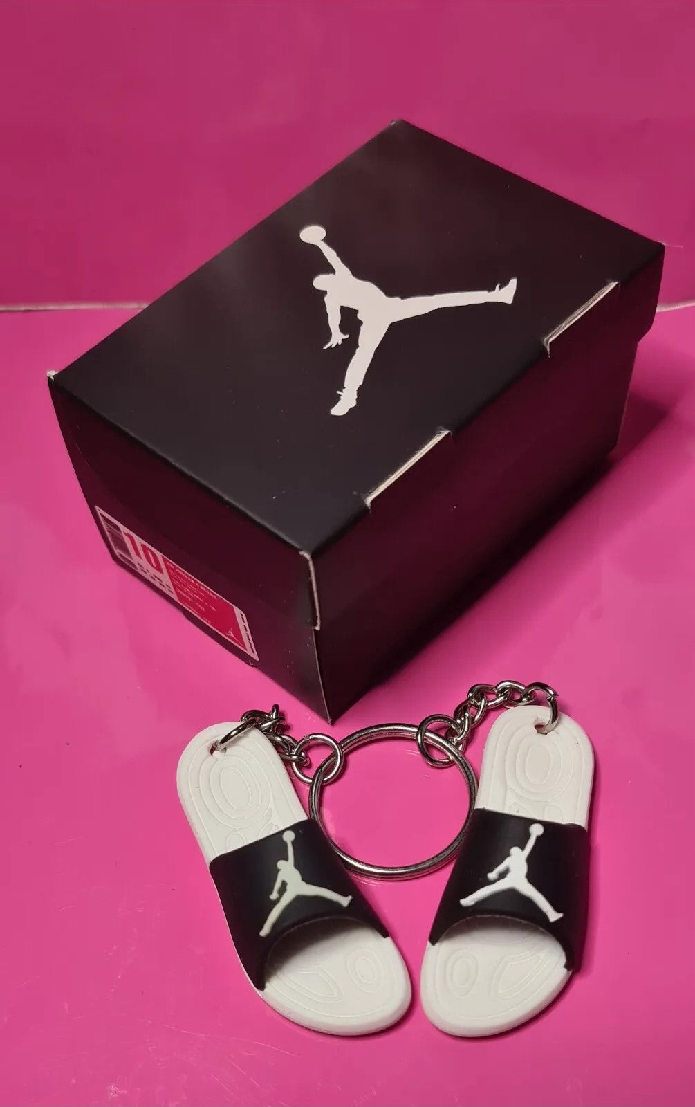 1 x NIKE AIR JORDAN Black/White MINI SLIDERS KEYRING WITH SHOE BOX