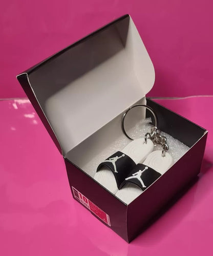 1 x NIKE AIR JORDAN Black/White MINI SLIDERS KEYRING WITH SHOE BOX