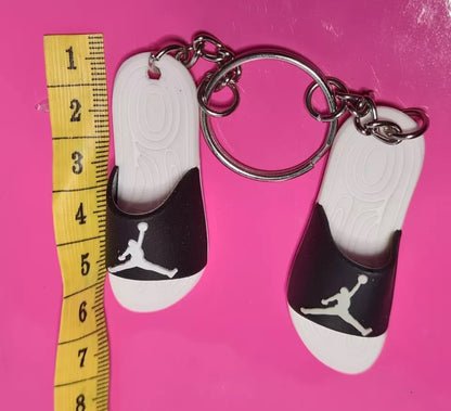 1 x NIKE AIR JORDAN Black/White MINI SLIDERS KEYRING WITH SHOE BOX